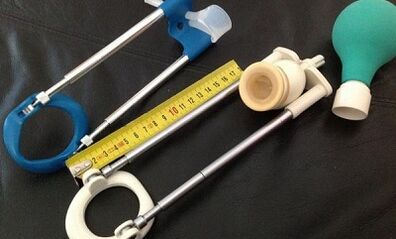 Usar un extensor para agrandar el pene